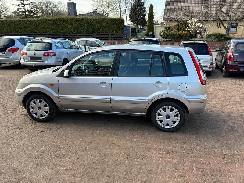 Second-hand Ford Fusion 68 CP (50 kW) 2009 Argintiu Hatchback