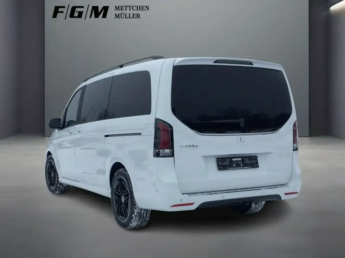 Gebraucht Mercedes V250 Style 190 PS (139 kW) 2026 Weiß Van / Kleinbus