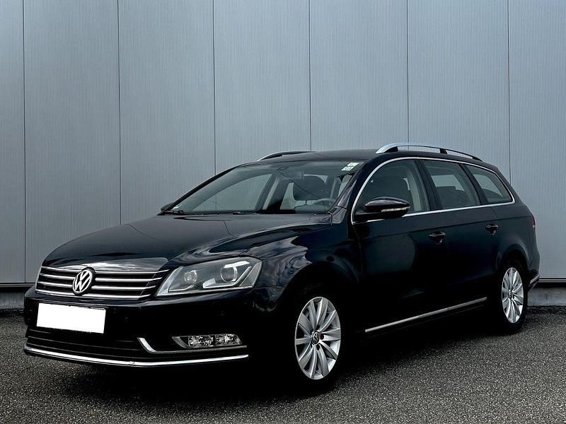 Schwarz Gebraucht 2011 VW Passat Kombi | 7.999 € (Fairer Preis) - Bild 1/4