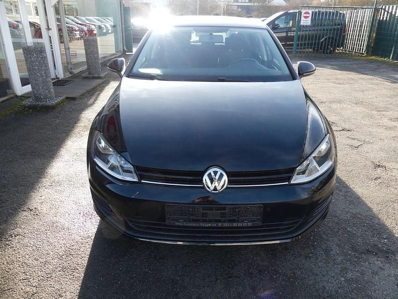 Second-hand VW Golf VII Trendline 86 CP (63 kW) 2014 Negru Berlinǎ