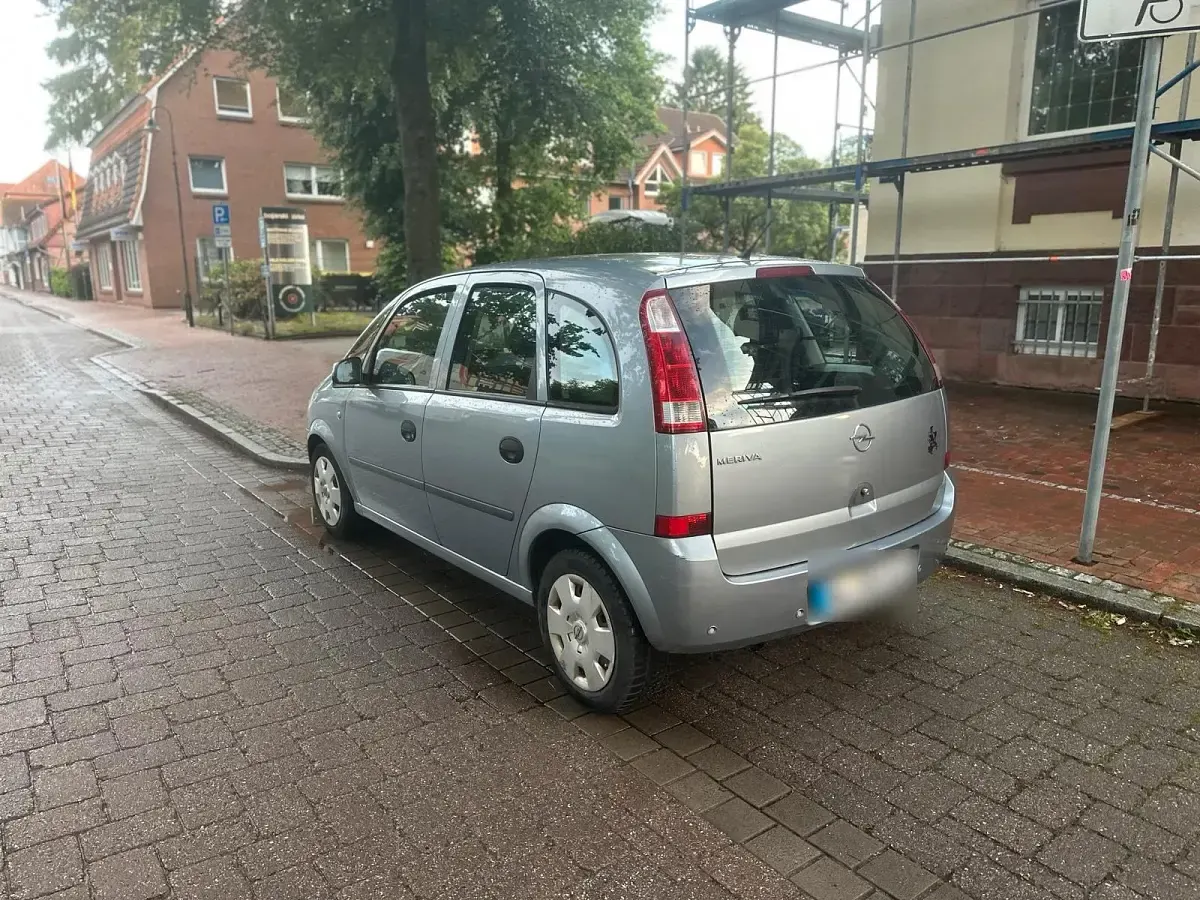 Gebraucht Opel Meriva 87 PS (63 kW) 2003 Silber Van / Kleinbus