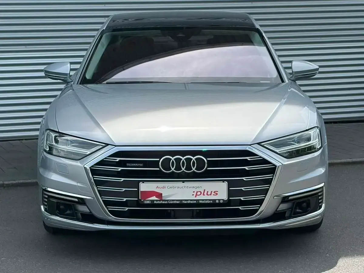 Gebraucht Audi A8 Sport 449 PS (330 kW) 2021 Florettsilber metallic Limousine