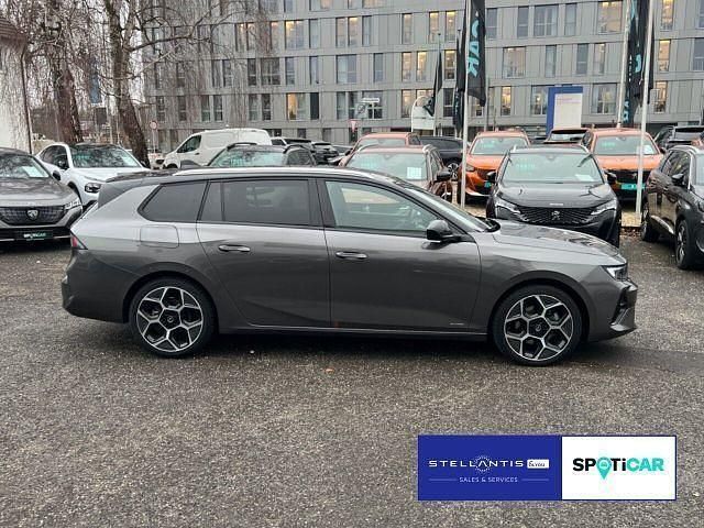 Gebraucht Opel Astra Ultimate 131 PS (96 kW) 2024 Schwarz Kombi