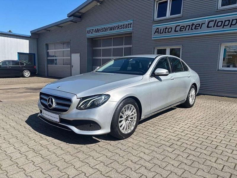Second-hand Mercedes E220 194 CP (142 kW) 2018 Argintiu Berlinǎ