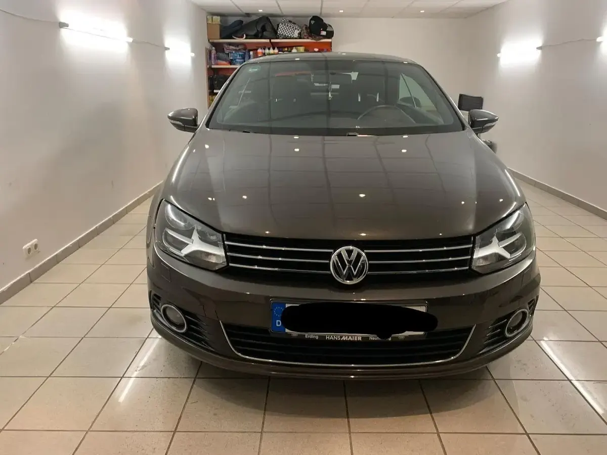 Używany VW Eos 122 KM (89 kW) 2011 Brązowy Kabriolet