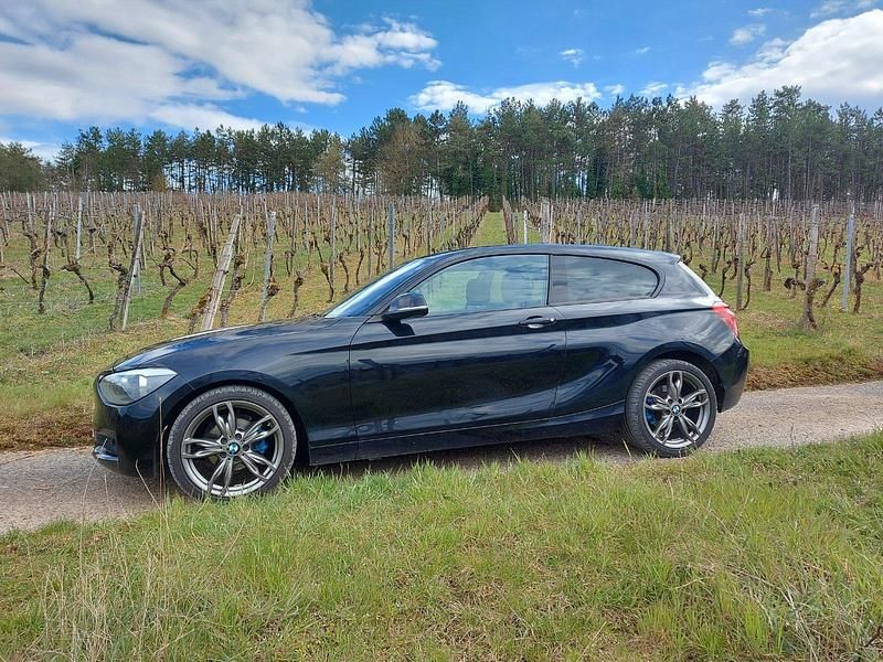 Gebraucht BMW 116 136 PS (100 kW) 2014 Schwarz Kleinwagen