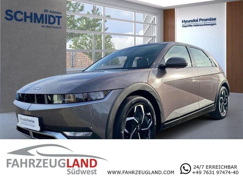 Mystic olive green Gebraucht 2022 Hyundai Ioniq 6 Dynamiq Limousine | 25.890 € (Teuer) - Bild 1/4