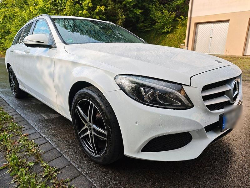 Gebraucht Mercedes C180 116 PS (85 kW) 2016 Weiß Kombi