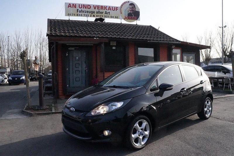 Gebraucht Ford Fiesta Trend 95 PS (69 kW) 2011 Schwarz Kleinwagen
