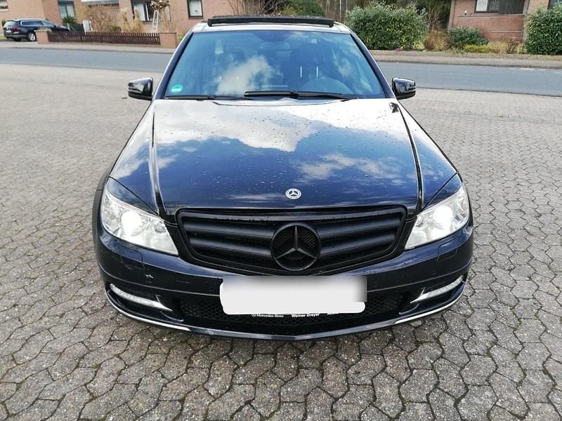 Gebraucht Mercedes C350 232 PS (170 kW) 2011 Schwarz Limousine