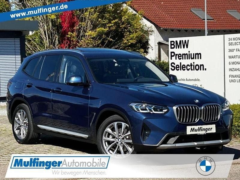 Phytonicblau (metallic) Gebraucht 2023 BMW X3 Sport Line SUV | 47.900 € (Fairer Preis) - Bild 1/4