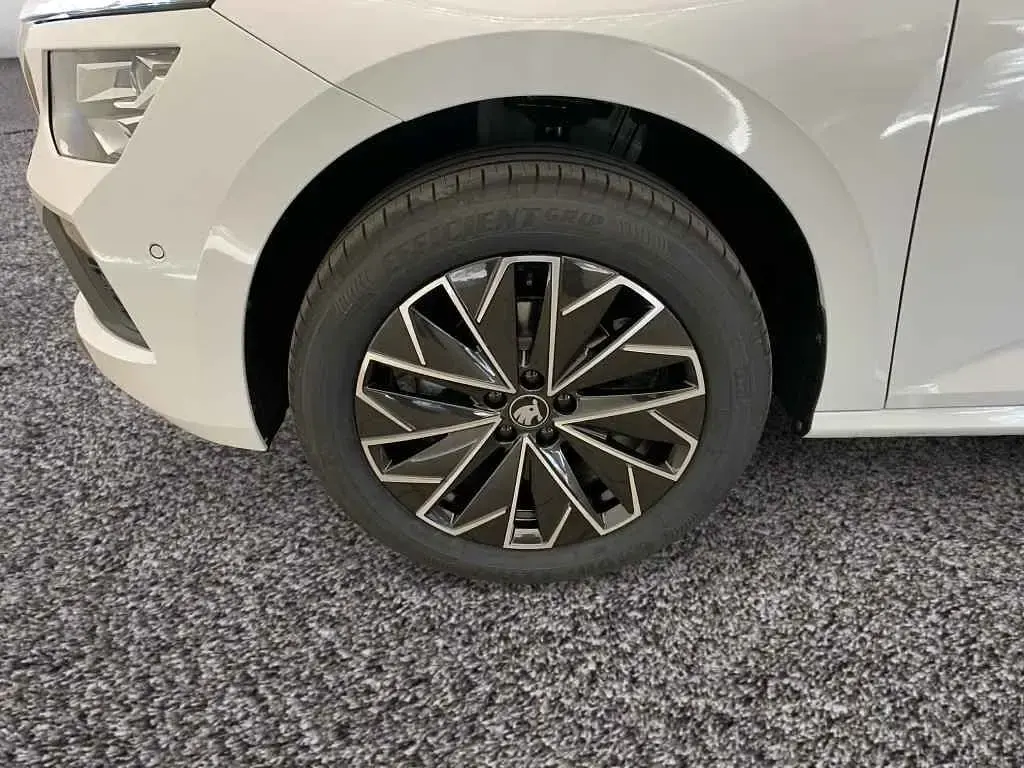 Gebraucht Skoda Kamiq Tour 150 PS (110 kW) 2025 Weiß SUV
