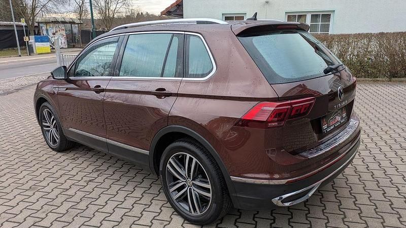 Gebraucht VW Tiguan Elegance 190 PS (139 kW) 2021 Braun SUV