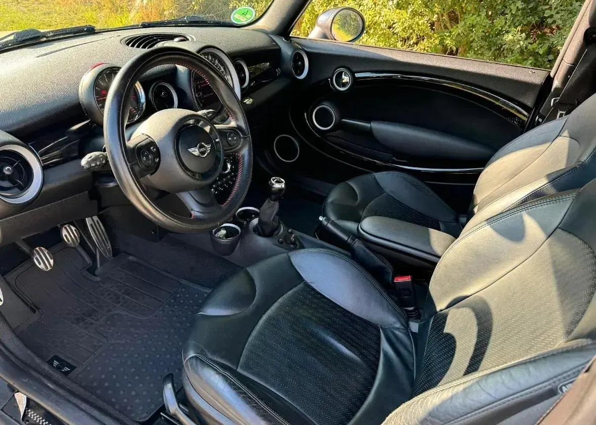 Gebraucht Mini John Cooper Works 211 PS (155 kW) 2011 Beige Kleinwagen