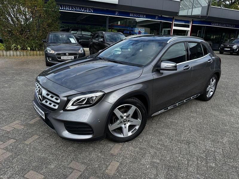Gebraucht Mercedes GLA180 AMG line 122 PS (89 kW) 2019 Grau SUV