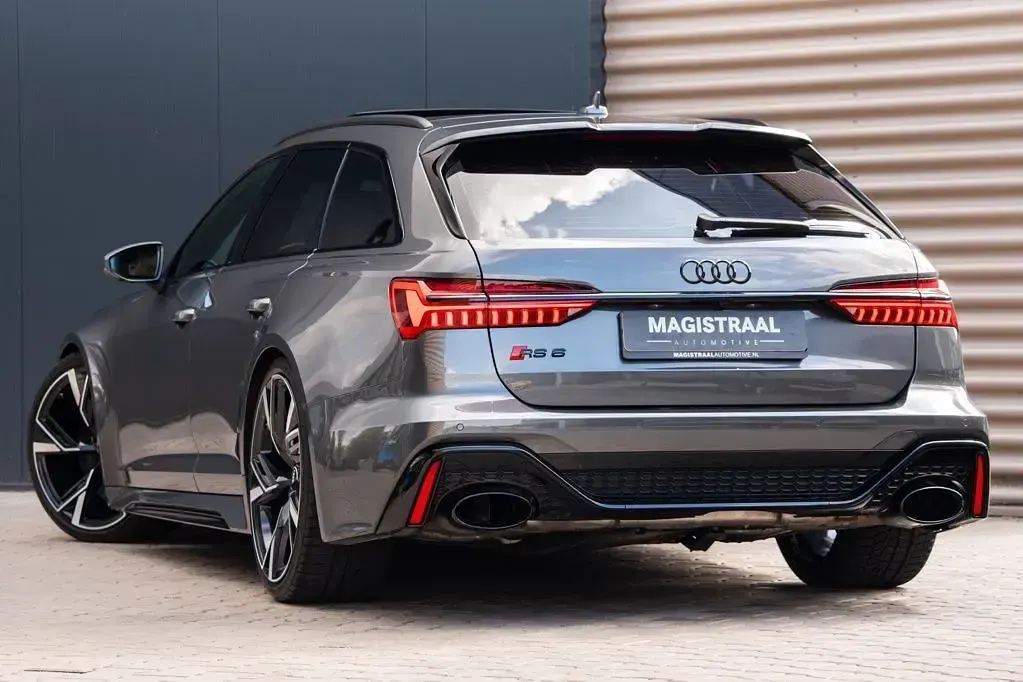 Gebraucht Audi RS6 600 PS (441 kW) 2022 Grau Kombi