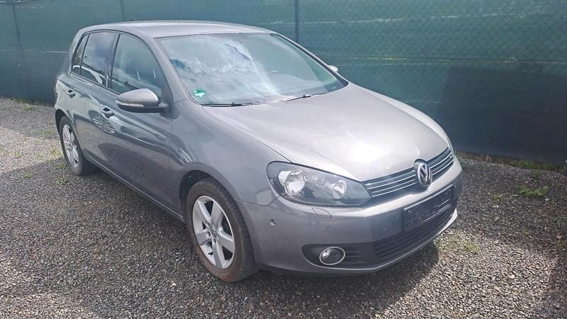 Grau Gebraucht 2011 VW Golf VI Team Limousine | 4.300 € (Fairer Preis) - Bild 1/4