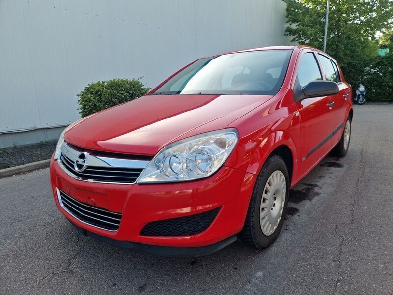 Rot Gebraucht 2009 Opel Astra Edition Limousine | 1.190 € (Superpreis) - Bild 1/4