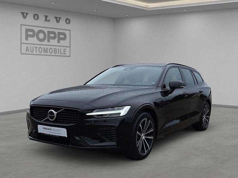 Onyx black / metallic Gebraucht 2024 Volvo V60 Plus Kombi | 39.990 € (Superpreis) - Bild 1/4
