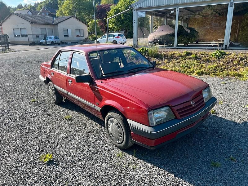 Gebraucht 1987 Opel Ascona Limousine | 3.600 € - Bild 1/4