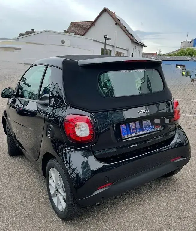 Usata Smart ForTwo Cabrio 90 CV (66 kW) 2019 Nero Cabrio