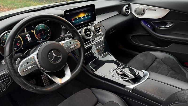 Weiß Gebraucht 2019 Mercedes C220 Coupé | 24.800 € (Fairer Preis) - Bild 1/4