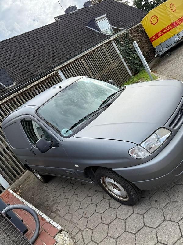 Grau Gebraucht 2002 Citroën Berlingo Van / Kleinbus | 1.300 € (Guter Preis) - Bild 1/4