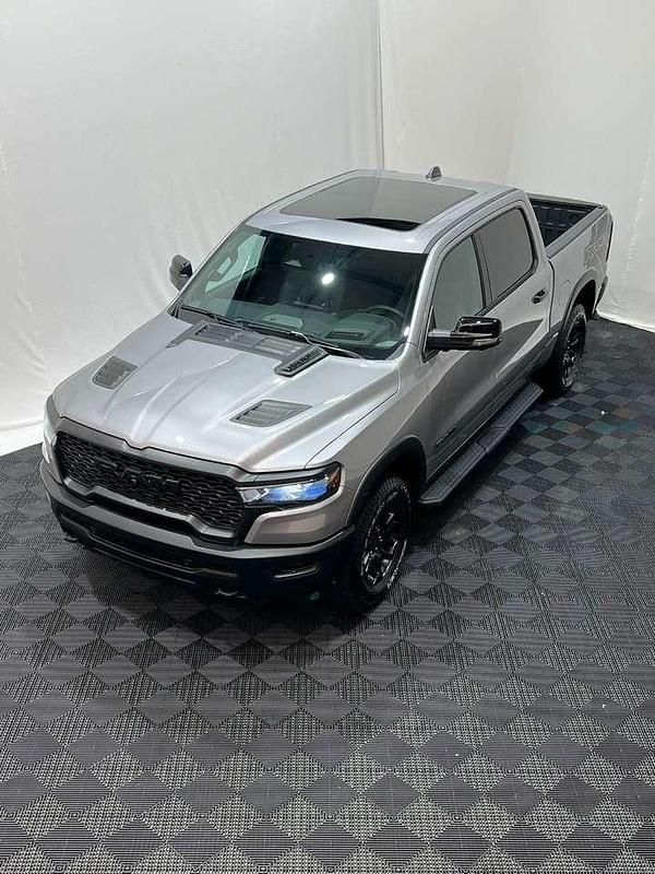 Neu Dodge Ram 424 PS (311 kW) 2025 Silber Pickup