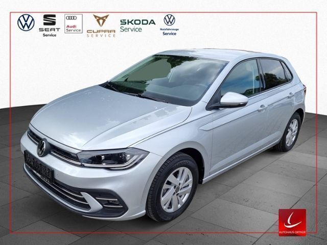 Silber Gebraucht 2024 VW Polo IQ Drive Limousine | 20.260 € (Fairer Preis) - Bild 1/4