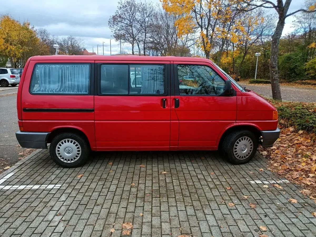 Gebraucht VW Multivan 110 PS (80 kW) 1993 Rot Van / Kleinbus