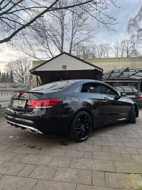 Usata Mercedes E350 252 CV (185 kW) 2013 Nero Coupé