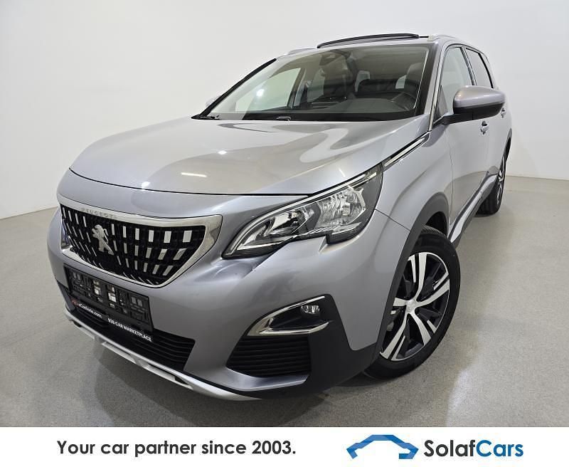 Grau Gebraucht 2020 Peugeot 5008 Allure SUV | 15.609 € (Guter Preis) - Bild 1/4