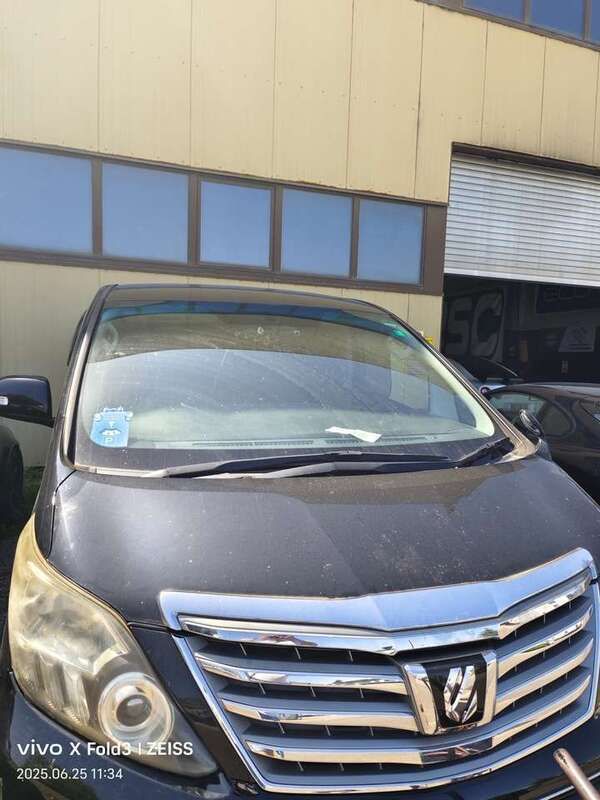 Schwarz Gebraucht 2012 Toyota Alphard Van / Kleinbus | 22.000 € - Bild 1/4