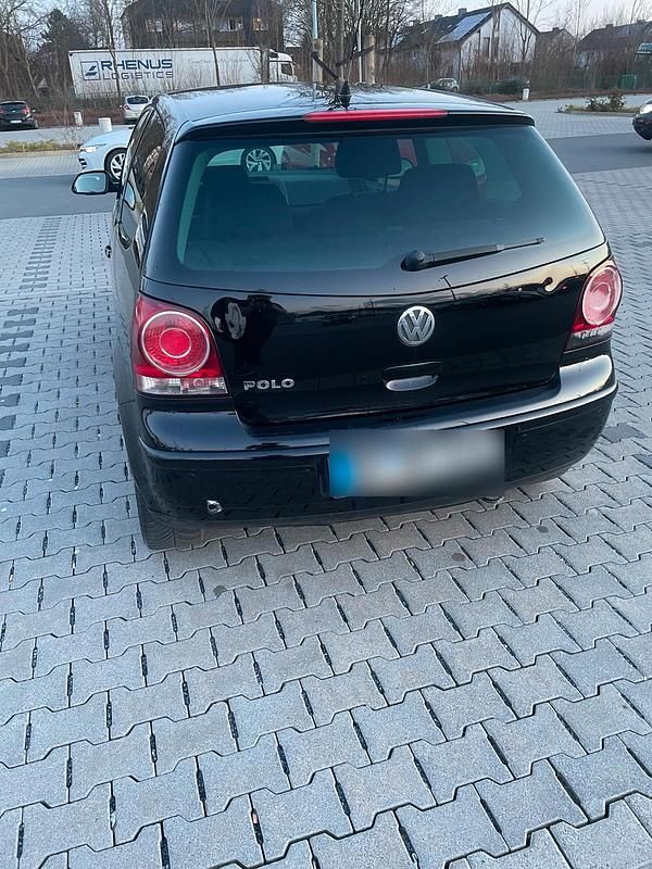 Gebraucht VW Polo 60 PS (44 kW) 2009 Schwarz Kleinwagen