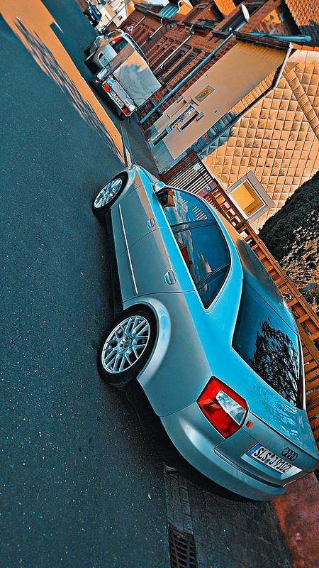 Grau Gebraucht 2001 Audi A4 Limousine | 3.250 € (Teuer) - Bild 1/4