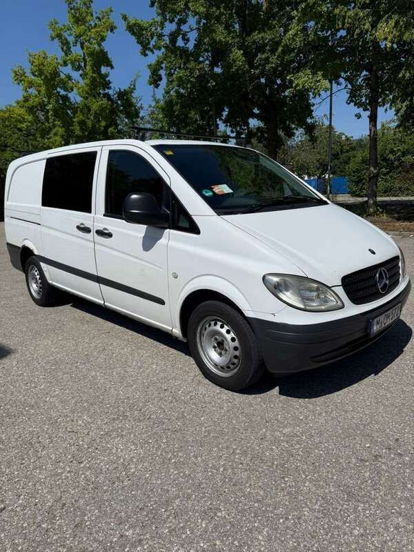Gebraucht 2006 Mercedes Vito Van / Kleinbus | 3.800 € (Teuer) - Bild 1/4