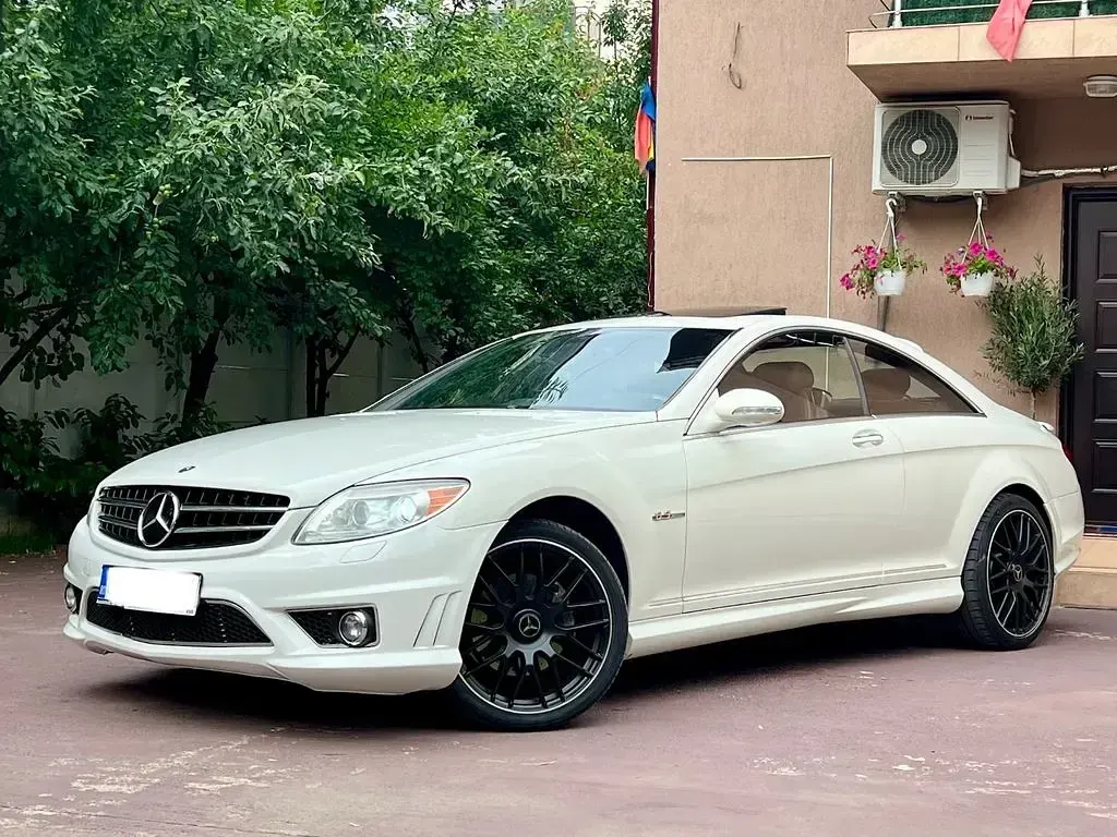 Gebraucht Mercedes CL500 387 PS (284 kW) 2007 Weiß Coupé