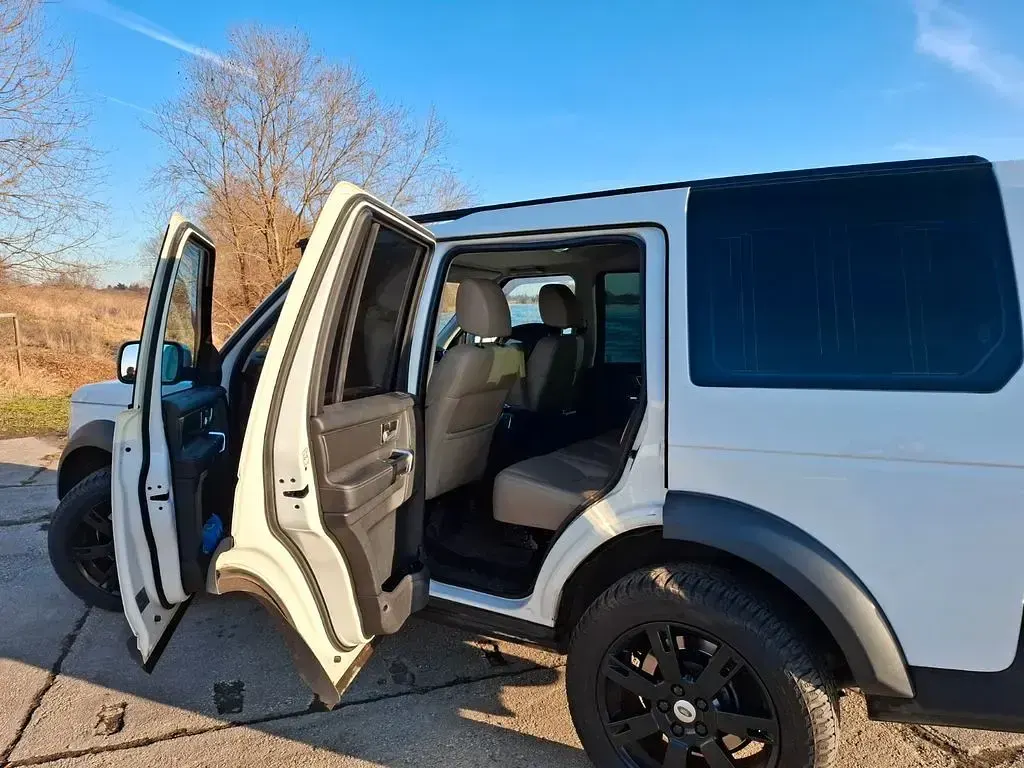 Gebraucht Land Rover Discovery 211 PS (155 kW) 2011 Weiß SUV