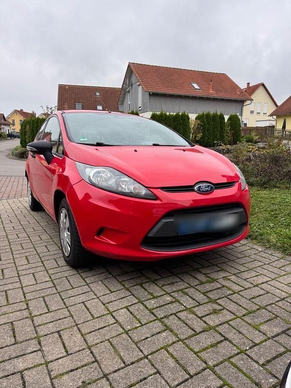 Rot Gebraucht 2009 Ford Fiesta Kleinwagen | 3.300 € (Fairer Preis) - Bild 1/4
