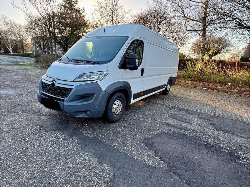 Weiß Gebraucht 2018 Citroën Jumper Van / Kleinbus | 12.600 € (Guter Preis) - Bild 1/4