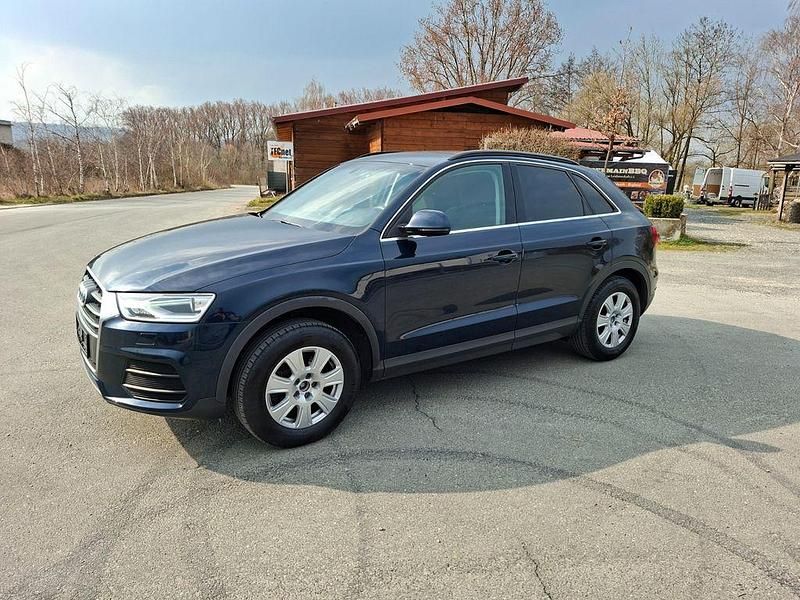 Gebraucht Audi Q3 Basis 150 PS (110 kW) 2018 Blau SUV