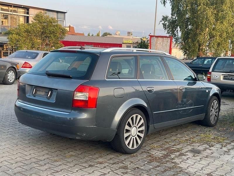 Gebraucht Audi A4 155 PS (114 kW) 2002 Grau Kombi