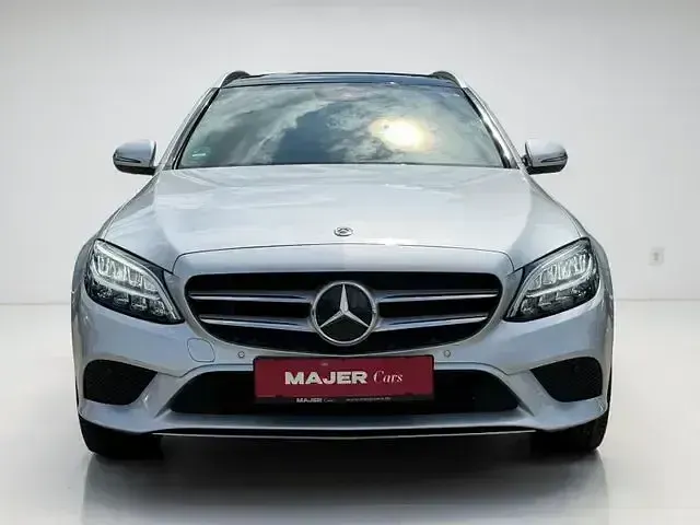 Gebraucht Mercedes C220 194 PS (142 kW) 2019 Silber Kombi