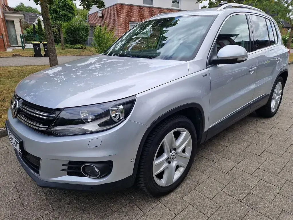 Gebraucht VW Tiguan Sportline 160 PS (117 kW) 2015 Silber SUV