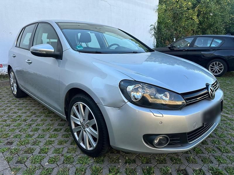 Grau Gebraucht 2009 VW Golf VI Limousine | 4.800 € (Fairer Preis) - Bild 1/4