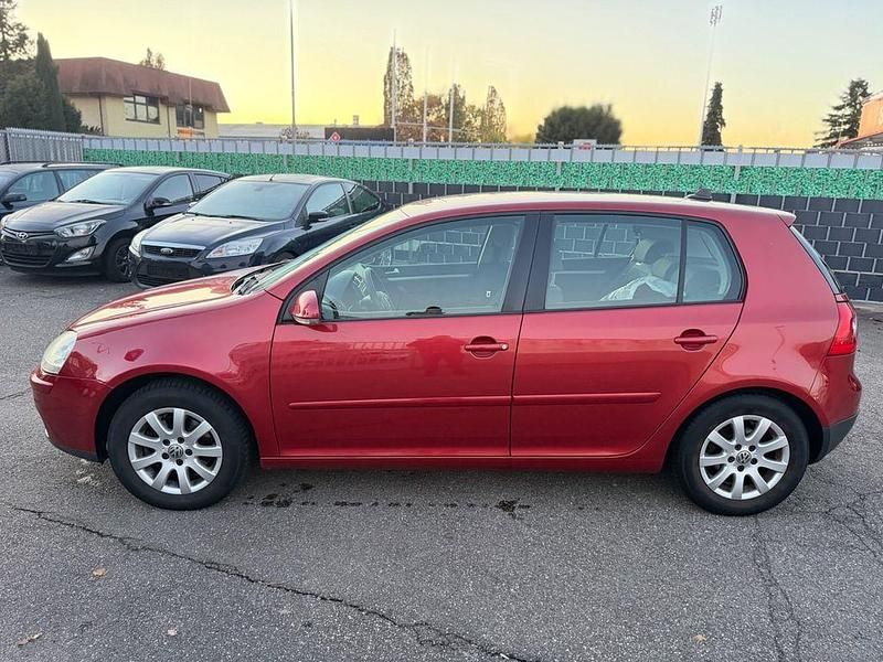Gebraucht VW Golf V 140 PS (102 kW) 2007 Rot Limousine