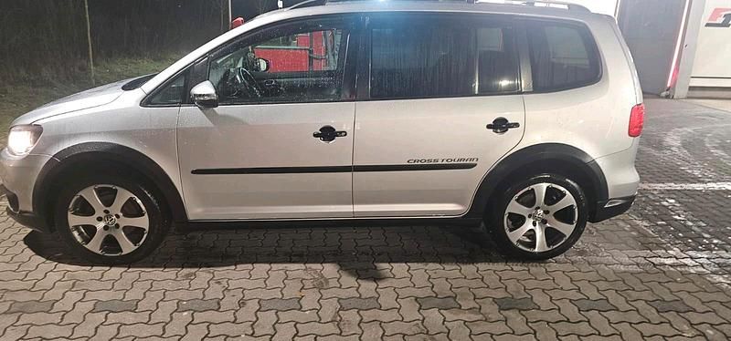 Gebraucht VW Touran 105 PS (77 kW) 2012 Grau Van / Kleinbus