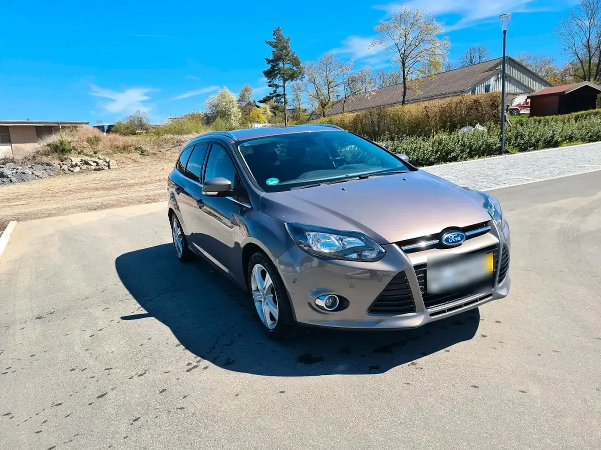 Używany Ford Focus Titanium 125 KM (91 kW) 2013 Szary Kombi