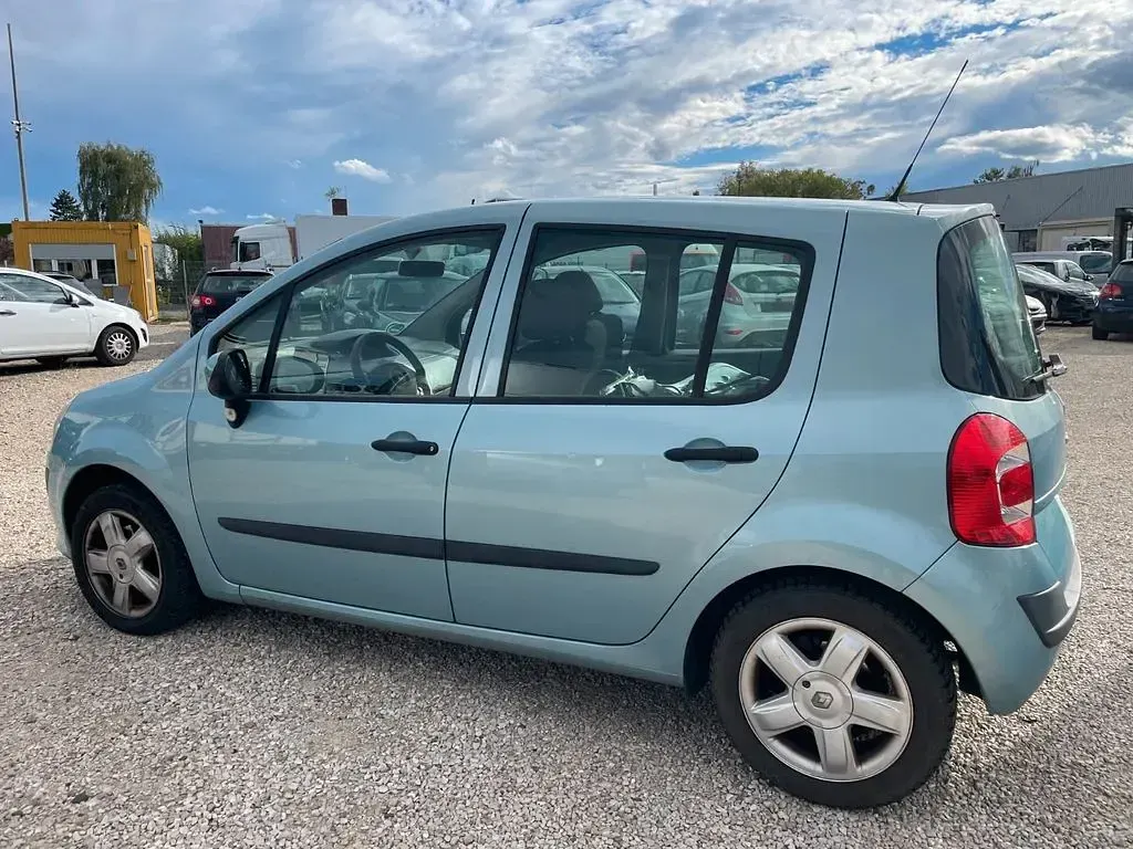 Używany Renault Modus 75 KM (55 kW) 2009 Niebieski Minivan