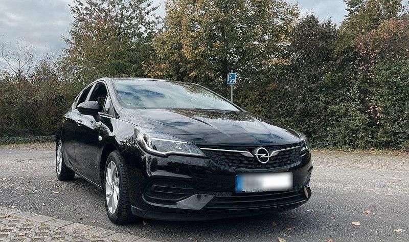 Schwarz Gebraucht 2021 Opel Astra Limousine | 15.900 € (Fairer Preis) - Bild 1/4